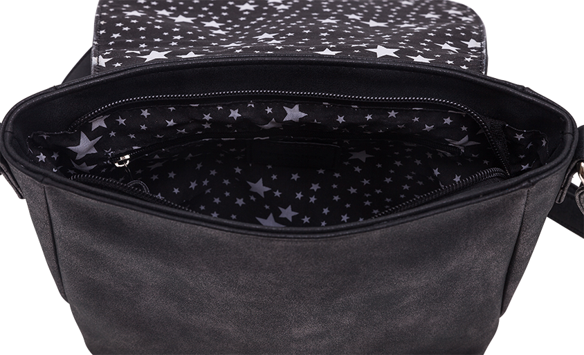 Überschlagtasche mit glänzenden Sternen Lasercut in schwarz